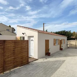 Paisible Maisonnette à Sur La Sorgue Entraigues-sur-la-Sorgue